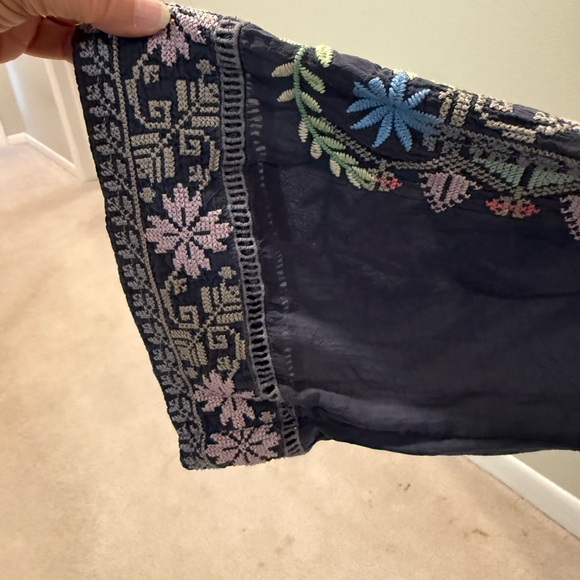 Johnny Was Multicolor Embroidered Women's Blouse - Picture 3 of 5